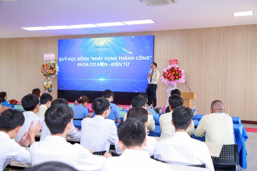 Quỹ học bổng “Khát Vọng Thành Công”