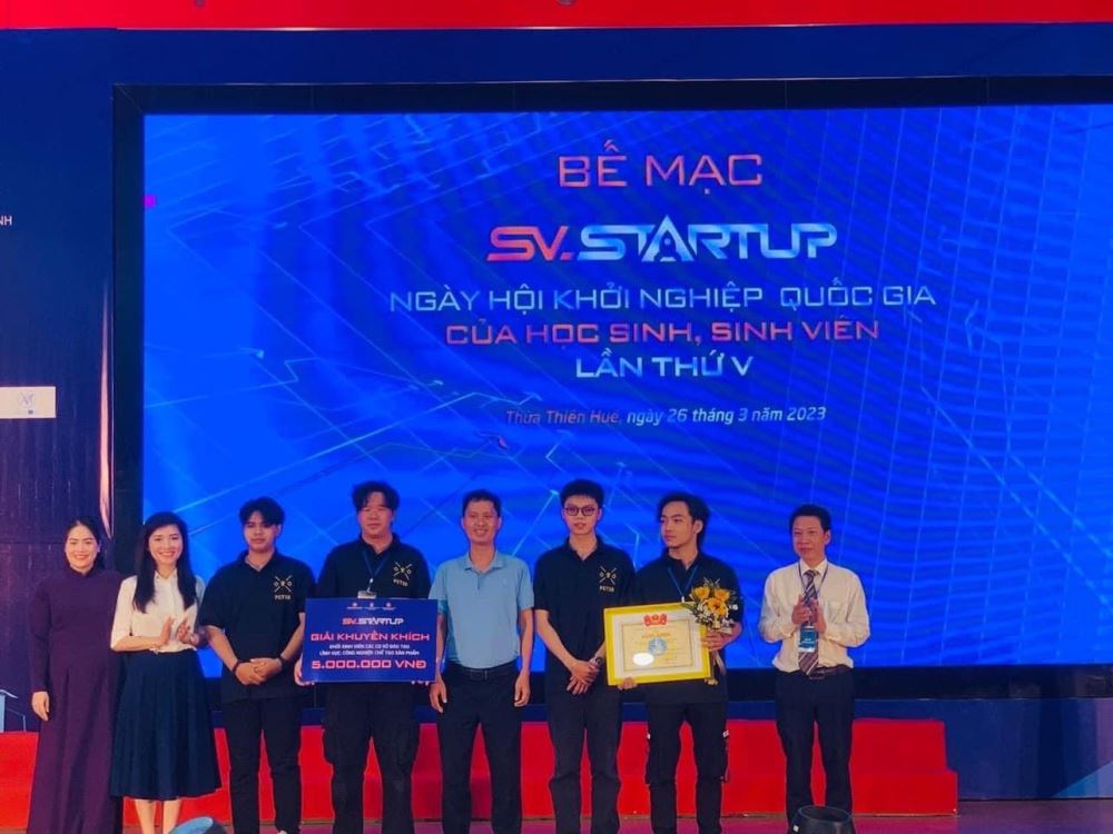 Two teams from Lac Hong University won awards at the Event.